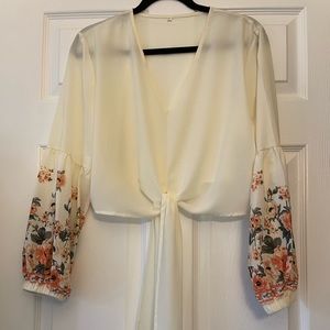 No Brand Listed, Cropped Long Sleeve Lightweight Shirt, Size 0XL,